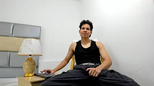 lax777  online show from March 8, 2025, 12:52 pm