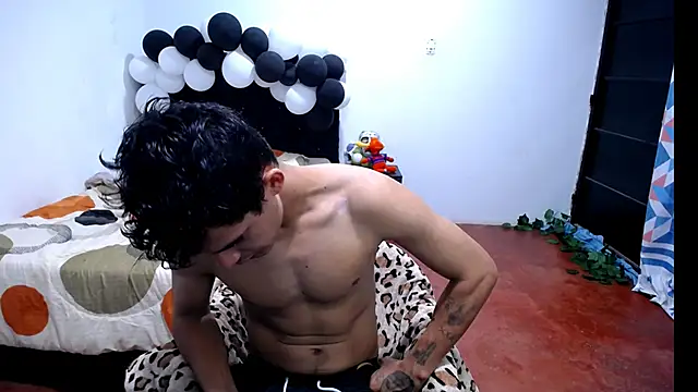 freddy romas online show from October 10, 2025, 1:54 pm