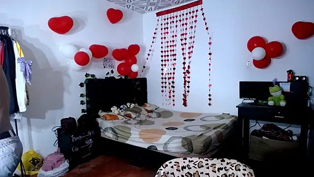 freddy romas online show from April 22, 2026, 8:10 pm