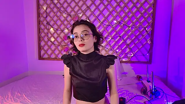 anietorres online show from December 1, 2025, 11:32 pm