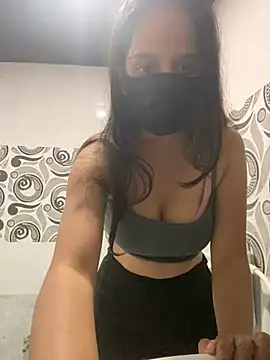 Pie066  online show from December 19, 2024, 3:52 pm