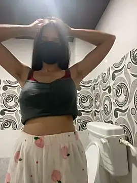 Pie066  online show from December 22, 2024, 3:22 pm