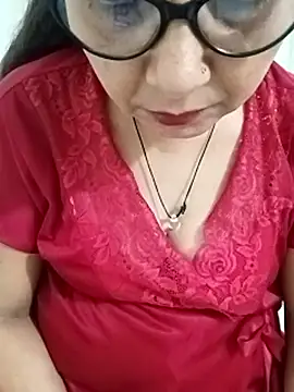 Snapshot of Saroj-Shah chatting on May 4, 2026, 7:32 pm Saroj-Shah online show from May 4, 2026, 7:32 pm