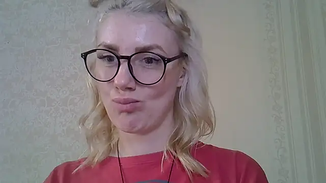 Pabonya91 online show from February 7, 2025, 1:11 pm