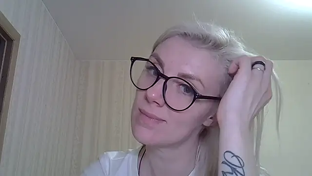 Pabonya91 online show from February 23, 2025, 9:16 pm