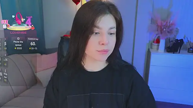 Jenna Adams  online show from April 21, 2026, 1:29 am