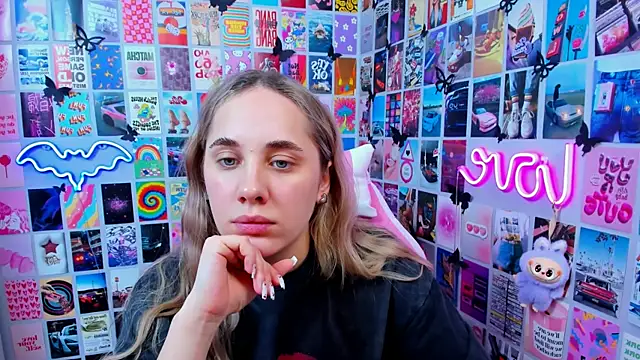 Snapshot of MiaMilas chatting on February 16, 2026, 2:13 pm MiaMilas online show from February 16, 2026, 2:13 pm