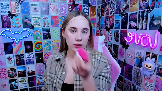 Snapshot of MiaMilas chatting on February 25, 2026, 3:54 pm MiaMilas online show from February 25, 2026, 3:54 pm