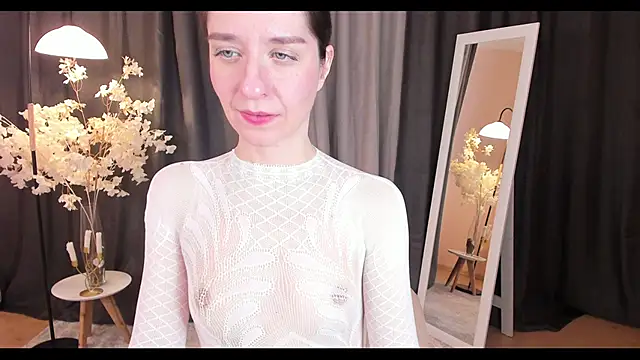 helentasty online show from February 17, 2025, 3:15 am