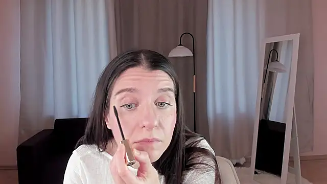 helentasty online show from September 9, 2025, 2:11 am