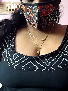 mallu-sumi online show from September 27, 2025, 3:33 am