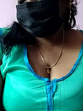 mallu-sumi online show from April 10, 2026, 4:28 am