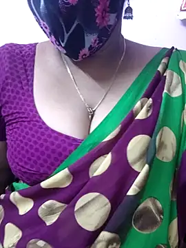 Snapshot of mallu-sumi chatting on April 26, 2026, 6:05 pm mallu-sumi online show from April 26, 2026, 6:05 pm