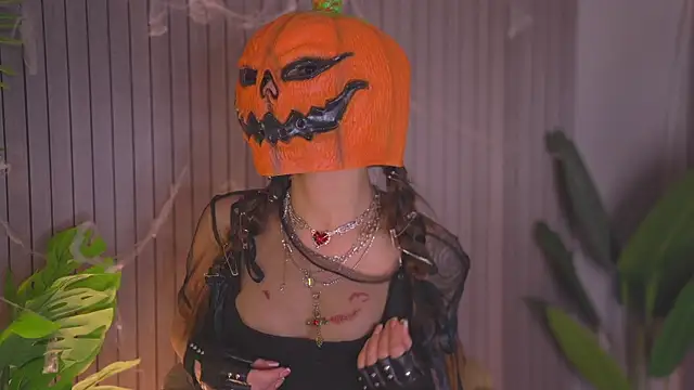 AudreyBrooks  online show from October 31, 2025, 7:42 am