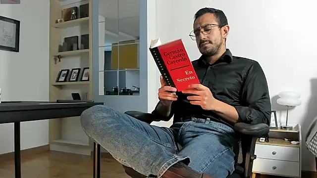 pablo-rincon95 online show from June 6, 2026, 11:59 am