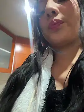 Snapshot of Emily_Trujillo chatting on October 14, 2025, 6:09 pm Emily Trujillo online show from October 14, 2025, 6:09 pm