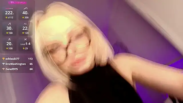 horny blondiee online show from December 29, 2024, 11:40 am