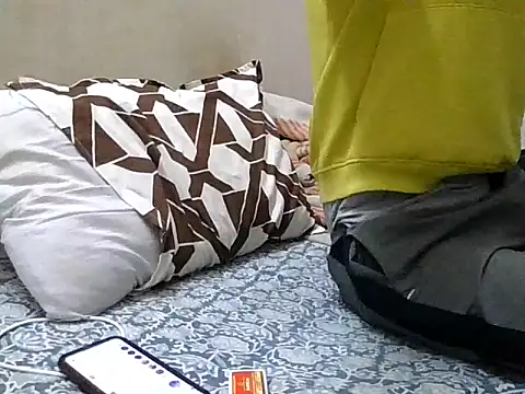 Snapshot of wknows2 chatting on December 21, 2025, 5:31 pm wknows2 online show from December 21, 2025, 5:31 pm