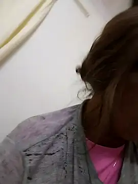 Aranza-Queen online show from November 10, 2025, 8:52 pm