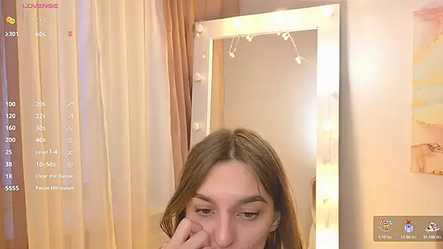 stacy sexylips online show from March 1, 2025, 10:34 am