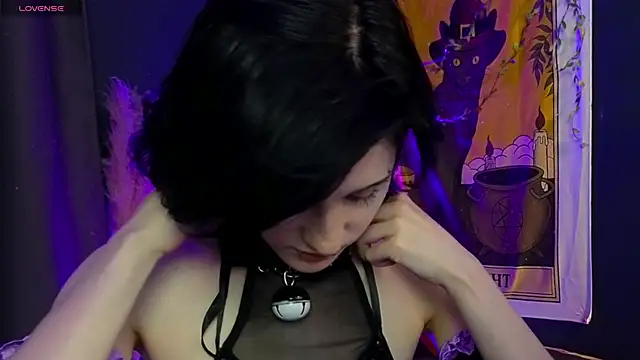 dark vamp  online show from December 5, 2024, 3:59 am