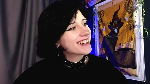 dark vamp  online show from December 15, 2024, 9:09 pm