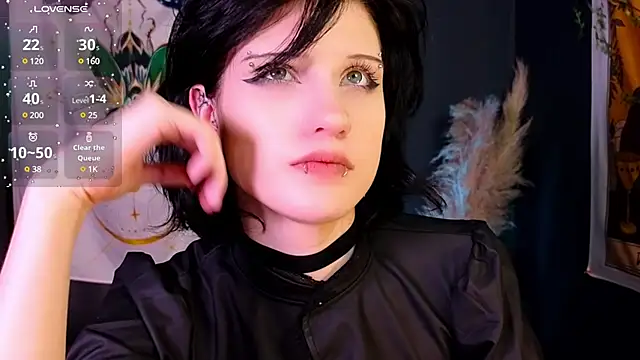 dark vamp  online show from January 15, 2025, 5:05 pm