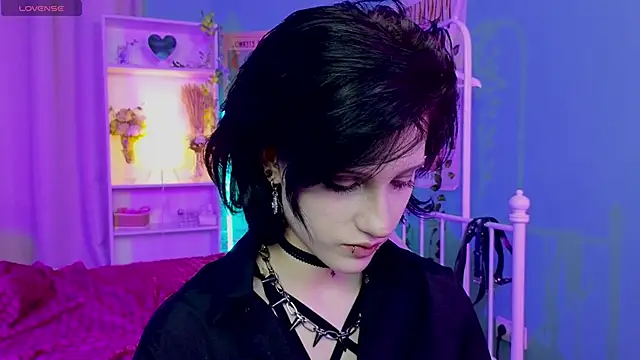 dark vamp  online show from January 23, 2025, 11:58 am