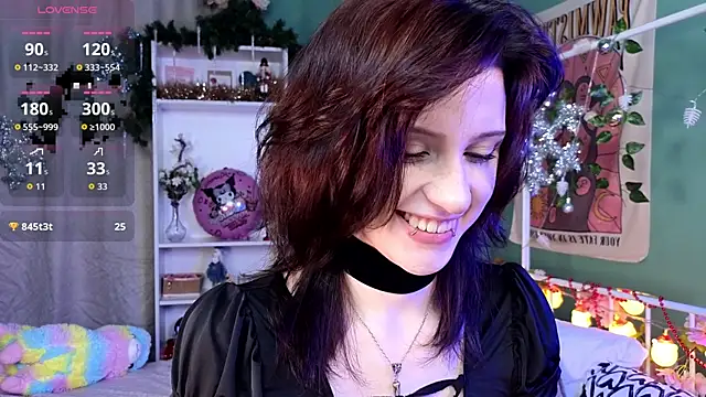 dark vamp  online show from December 19, 2025, 6:04 pm