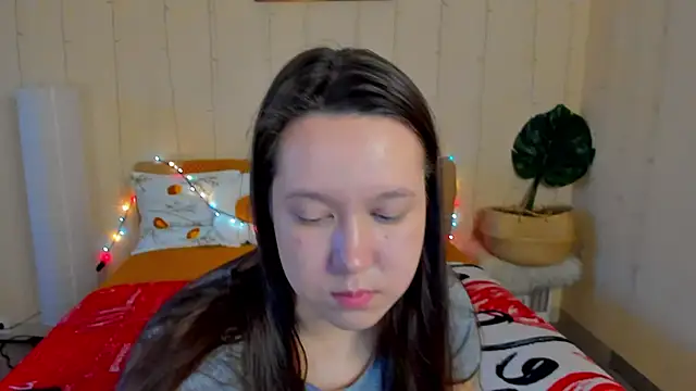 Snapshot of Mira_Karter chatting on April 29, 2026, 3:21 am Mira Karter online show from April 29, 2026, 3:21 am