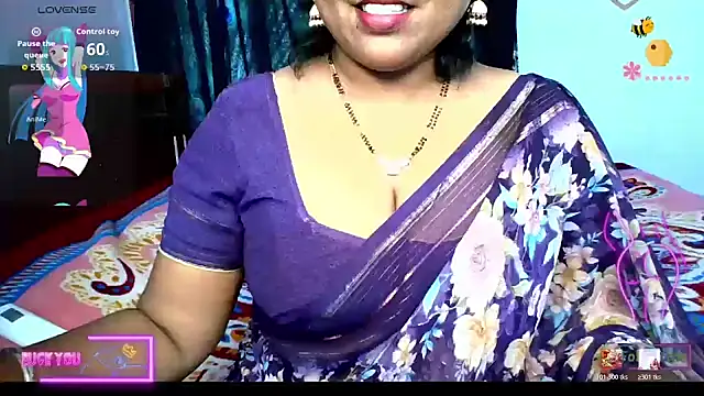 Snapshot of honey-sexy chatting on April 24, 2026, 5:32 am honey-sexy online show from April 24, 2026, 5:32 am