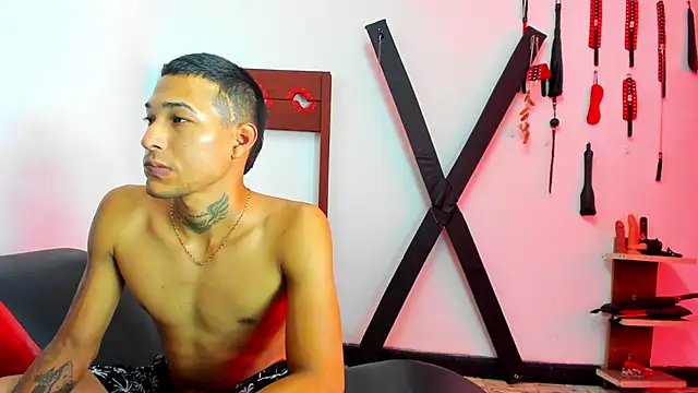 Hana and Zeta online show from February 17, 2025, 3:42 pm