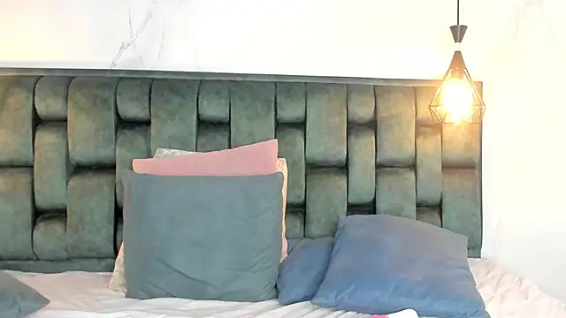 angelswets online show from January 26, 2025, 4:20 pm