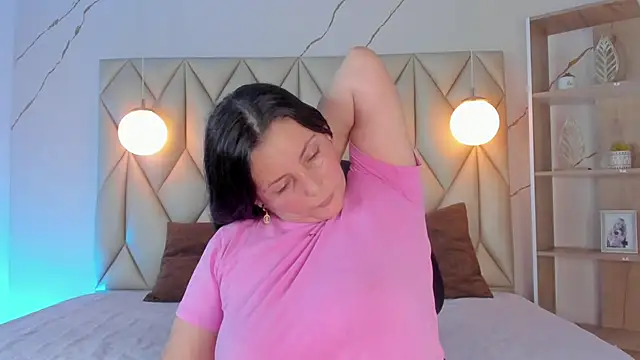 angelswets online show from November 27, 2025, 2:41 pm