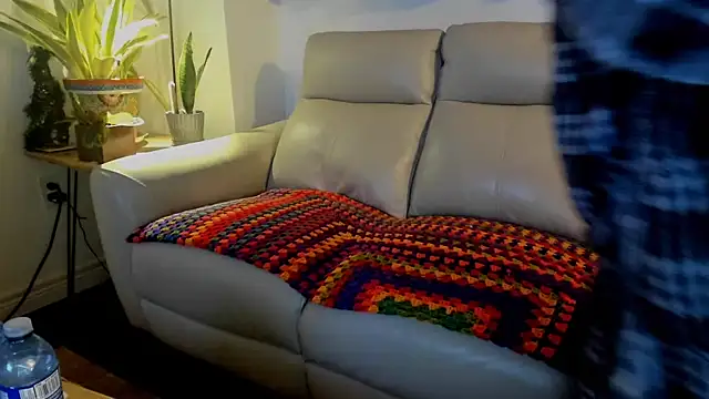 mindphu k online show from November 14, 2025, 1:15 am