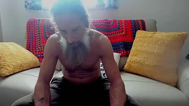 mindphu k online show from February 12, 2026, 8:59 pm