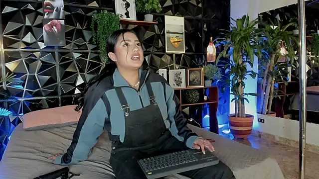 karla 999 online show from September 19, 2025, 12:12 am