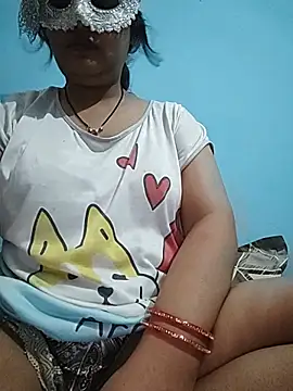 Snapshot of couple_indian_123 chatting on June 5, 2026, 7:36 am couple indian 123 online show from June 5, 2026, 7:36 am
