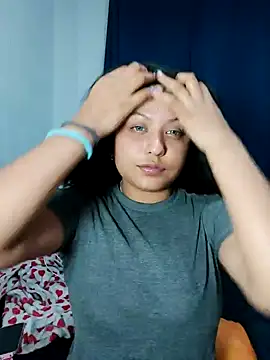 azulzulix online show from March 10, 2026, 1:21 am