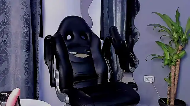 Camilohotxx  online show from February 23, 2025, 2:29 am