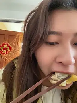 Liliya-77 online show from April 19, 2026, 5:29 am