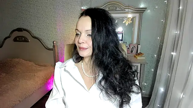 WitchBlueRose online show from January 6, 2025, 4:34 pm