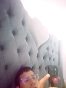 PequeArely online show from January 4, 2025, 3:29 am