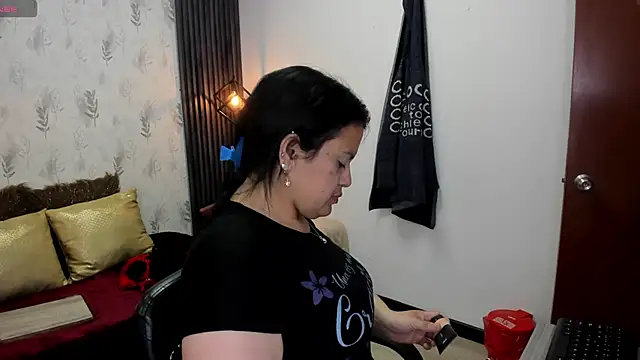 brigittemiller online show from February 11, 2025, 3:51 pm