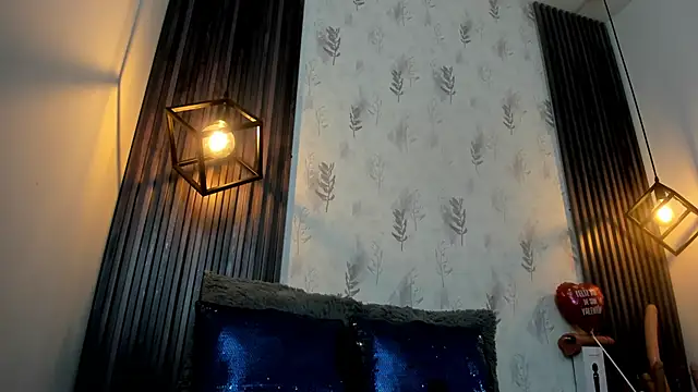 brigittemiller online show from October 16, 2025, 4:08 pm