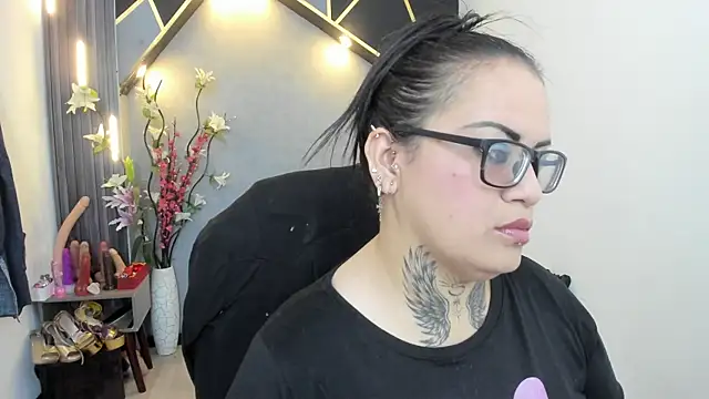 brigittemiller online show from March 26, 2026, 1:33 am