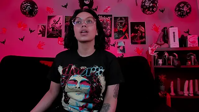 lilith-deveraux online show from November 10, 2025, 12:53 am