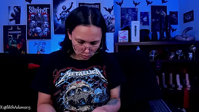 lilith-deveraux online show from April 21, 2026, 5:39 pm