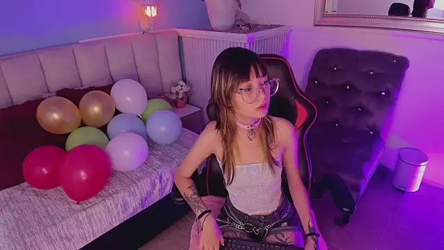 dayanne07 online show from December 13, 2024, 2:27 pm