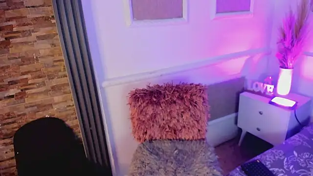 dayanne07 online show from December 20, 2024, 7:22 am